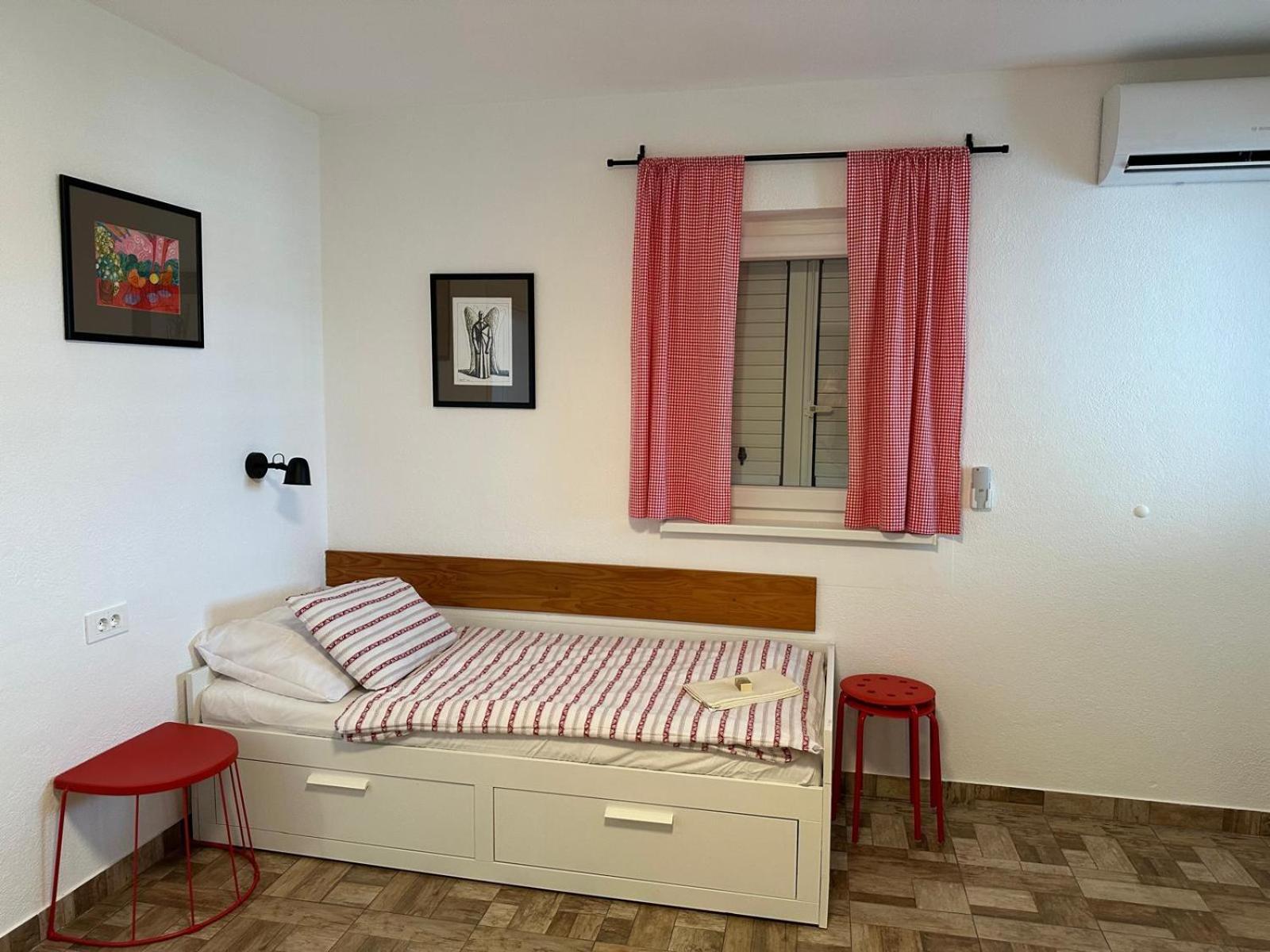 Apartments "Laci" 크르크 외부 사진